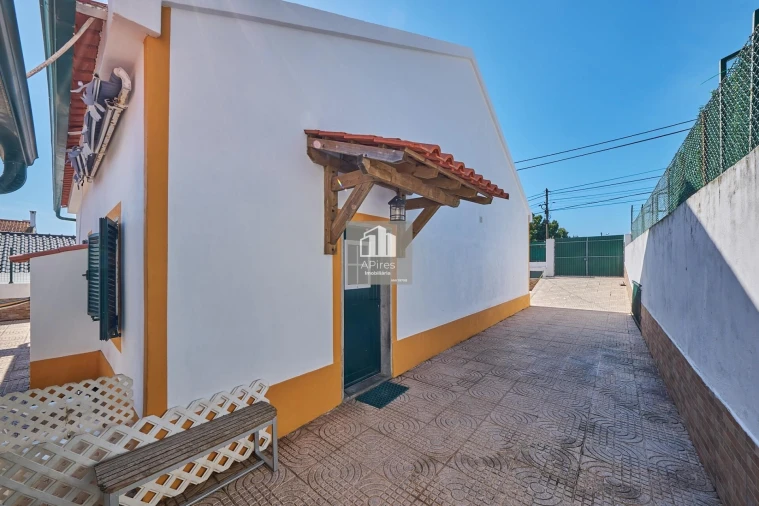 Moradia T3 para Venda em Charneca de Caparica e Sobreda Foto 4