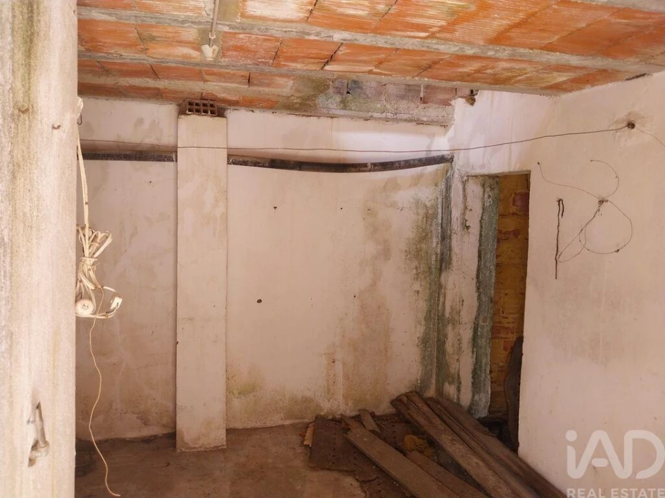 Moradia para Venda em Amiais de Baixo Foto 22