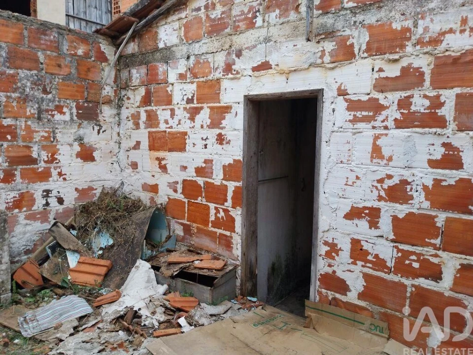 Moradia para Venda em Amiais de Baixo Foto 9