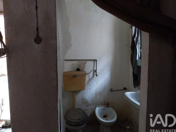 Moradia para Venda em Amiais de Baixo Foto 21