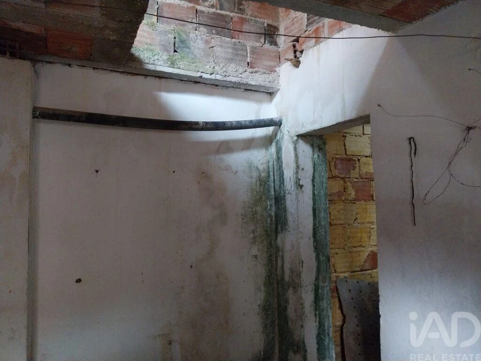 Moradia para Venda em Amiais de Baixo Foto 18