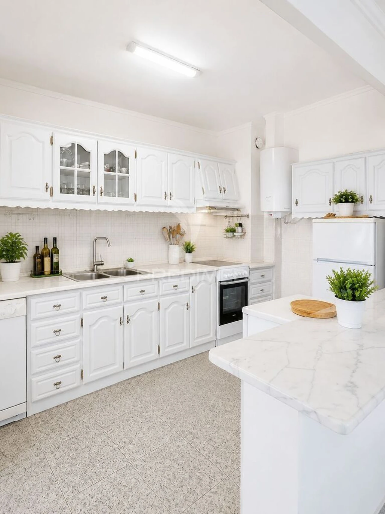 Apartamento T1 para Venda em Quarteira Foto 2