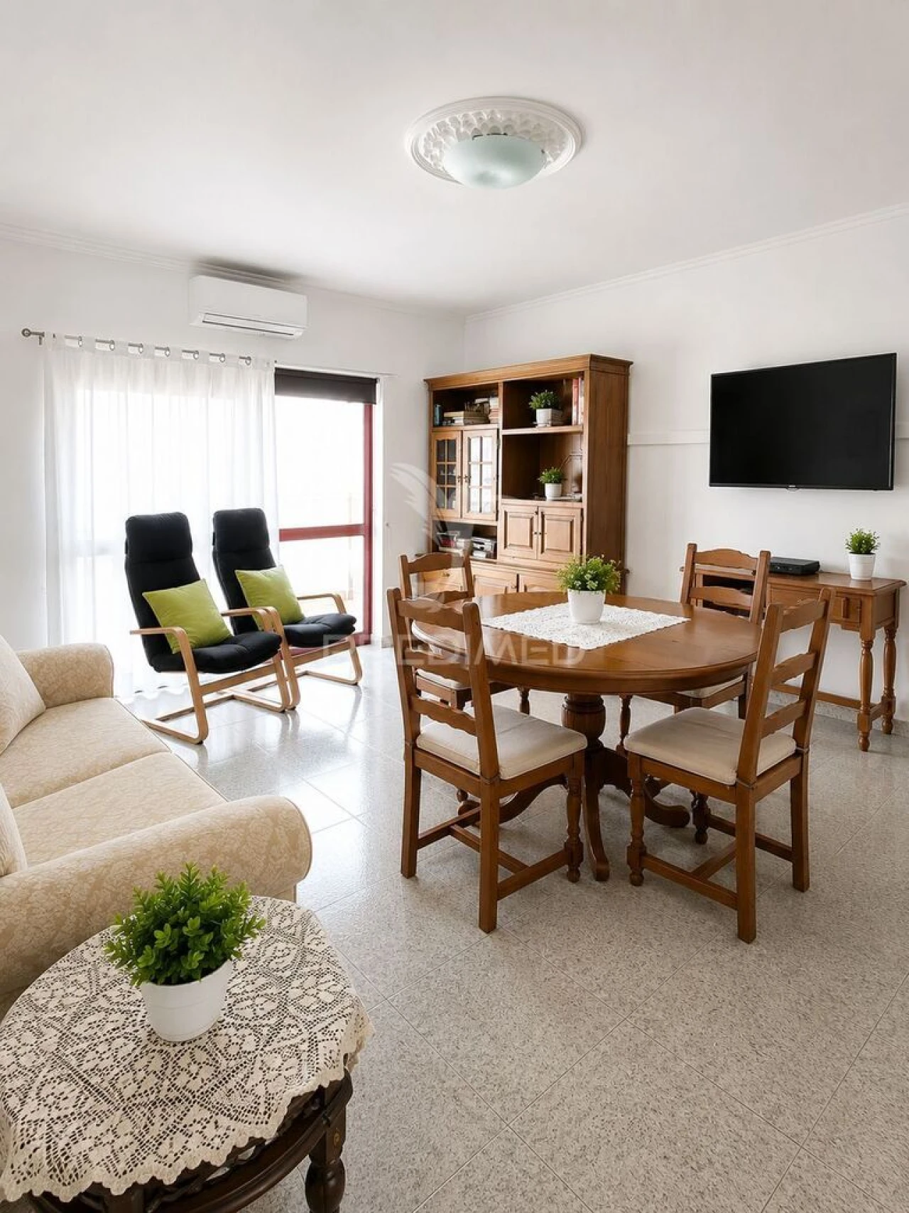 Apartamento T1 para Venda em Quarteira Foto 3