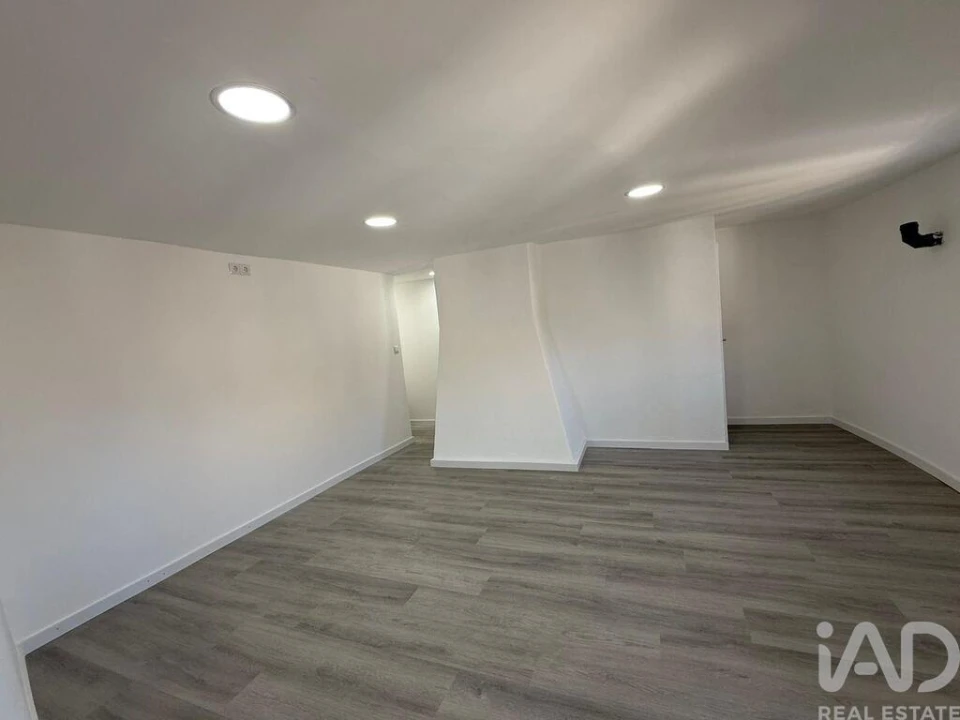 Moradia T2 para Venda em São João de Areias Foto 11