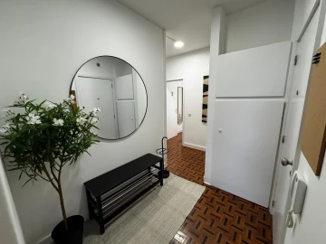 Quarto para Arrendamento em Oliveira, São Paio e São Sebastião