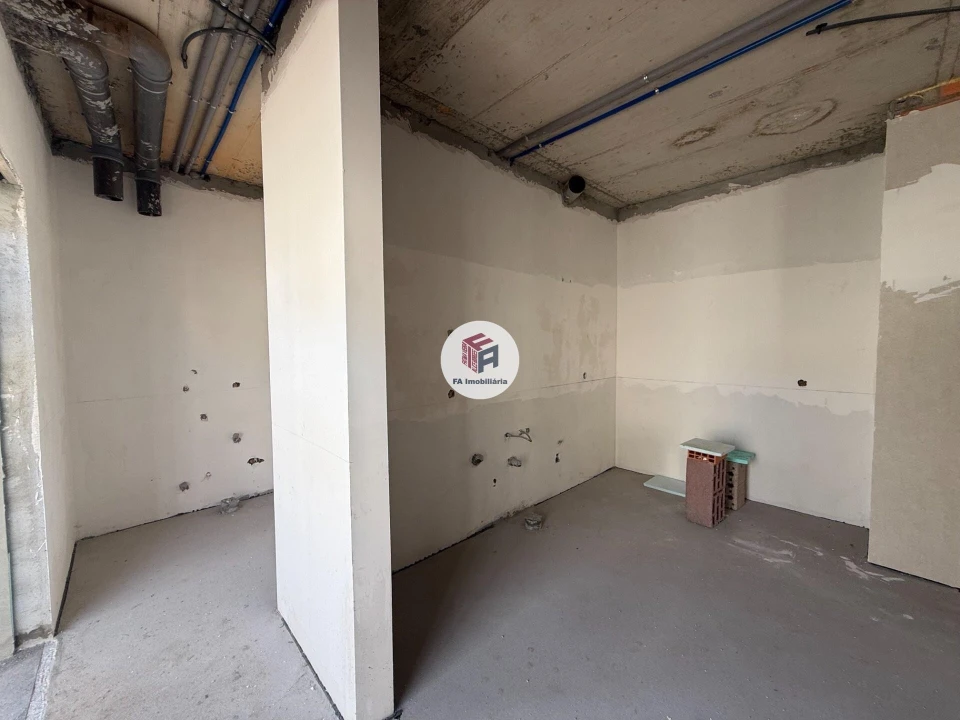 Apartamento T1 para Venda em Cidade da Maia Foto 2