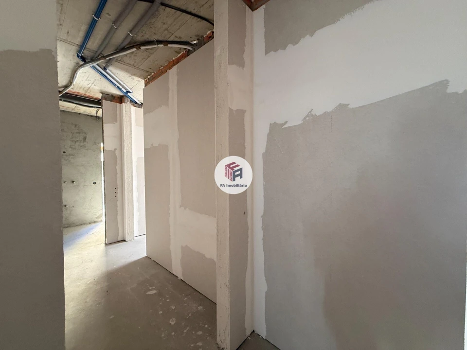 Apartamento T1 para Venda em Cidade da Maia Foto 5
