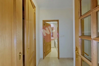 Apartamento T1 para Arrendamento em Lumiar