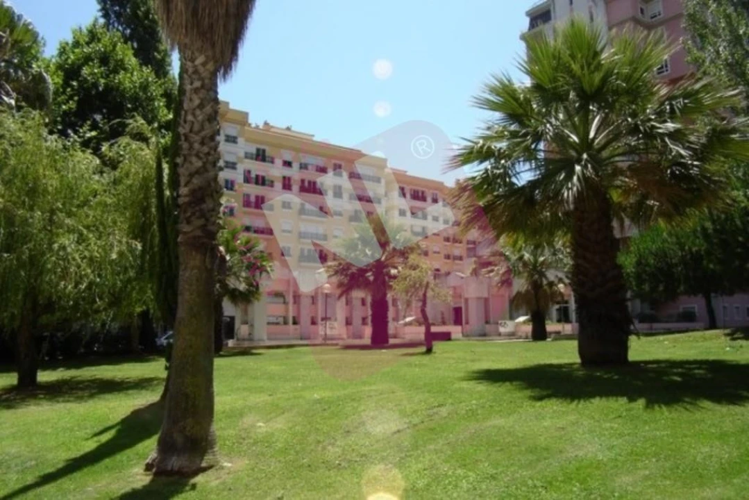 Apartamento T1 para Arrendamento em Lumiar Foto 38