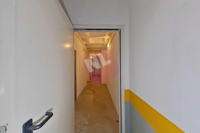 Apartamento T1 para Arrendamento em Lumiar Foto 23