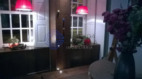 Prédio para Venda em Lordelo do Ouro e Massarelos
