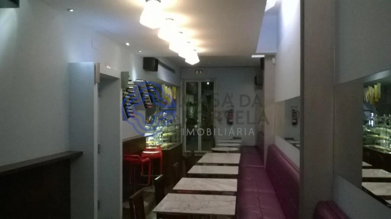 Prédio para Venda em Lordelo do Ouro e Massarelos Foto 10