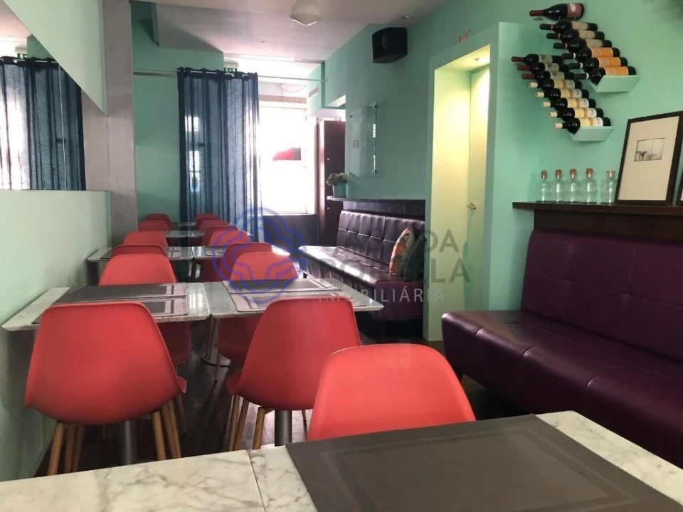 Prédio para Venda em Lordelo do Ouro e Massarelos Foto 3