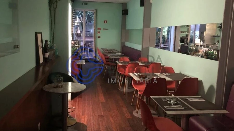 Prédio para Venda em Lordelo do Ouro e Massarelos