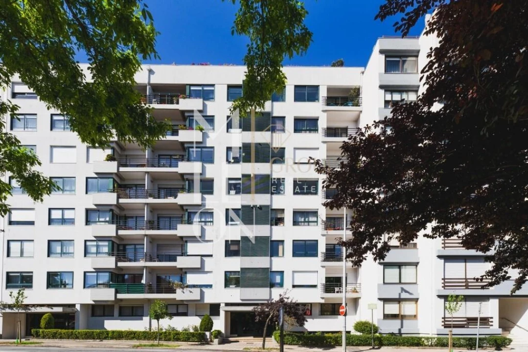 Apartamento T2 para Venda em Ramalde Foto 21