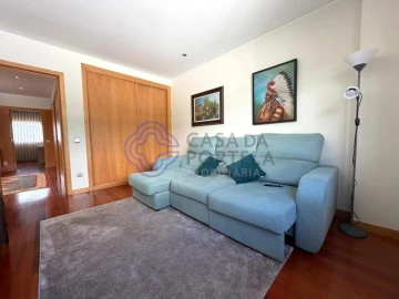 Moradia T3 para Venda em Creixomil