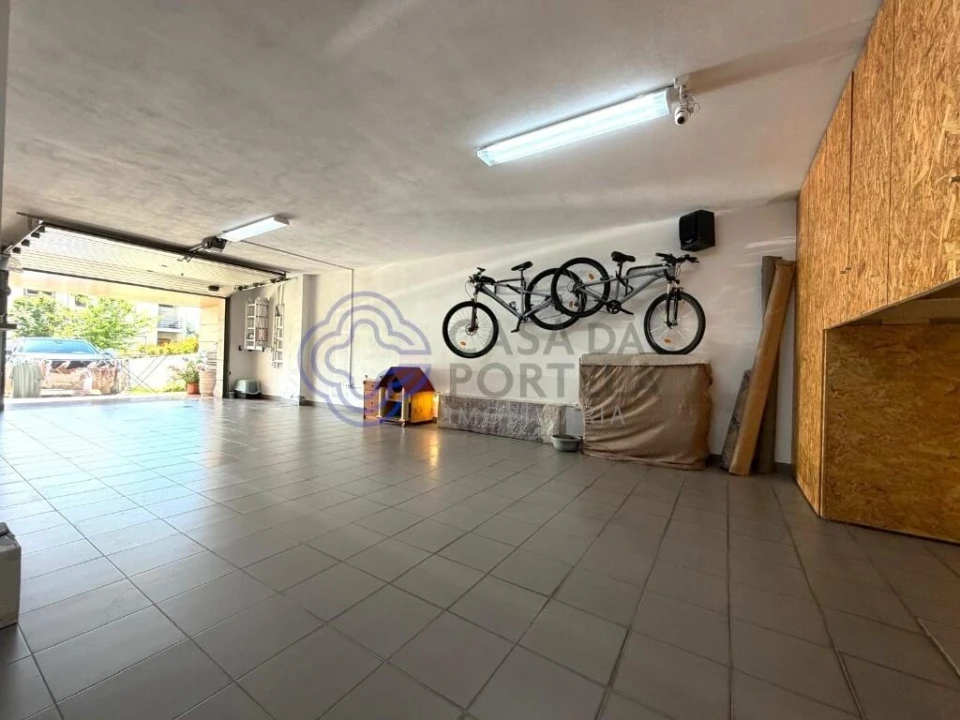 Moradia T3 para Venda em Creixomil Foto 5