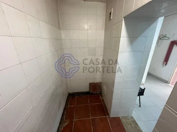 Loja para Venda em Ramada e Caneças
