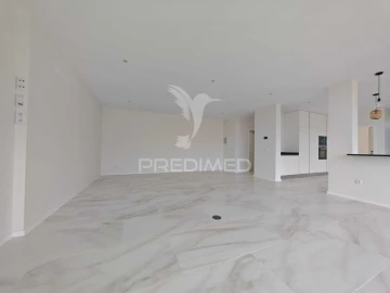 Moradia T3 para Venda em Santa Cruz