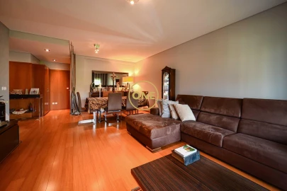 Apartamento T3 para Venda em Póvoa de Varzim, Beiriz e Argivai
