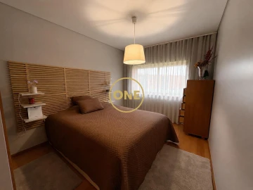 Apartamento T3 para Venda em Póvoa de Varzim, Beiriz e Argivai