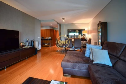 Apartamento T3 para Venda em Póvoa de Varzim, Beiriz e Argivai