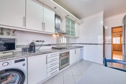Apartamento T2 para Venda em Costa da Caparica