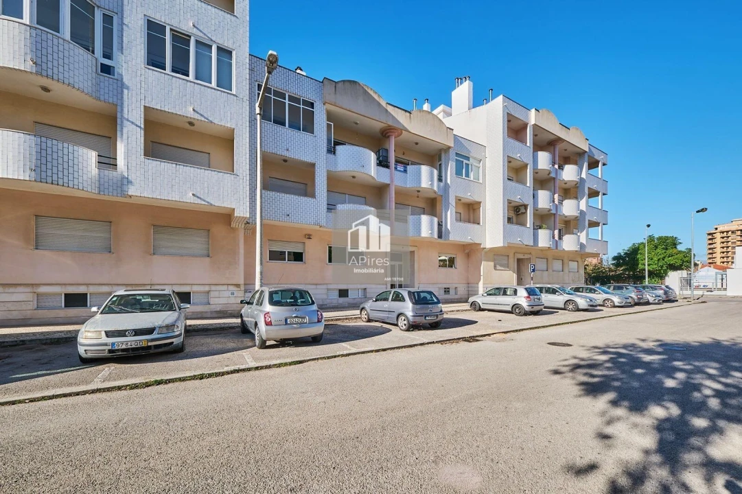 Apartamento T2 para Venda em Costa da Caparica Foto 26