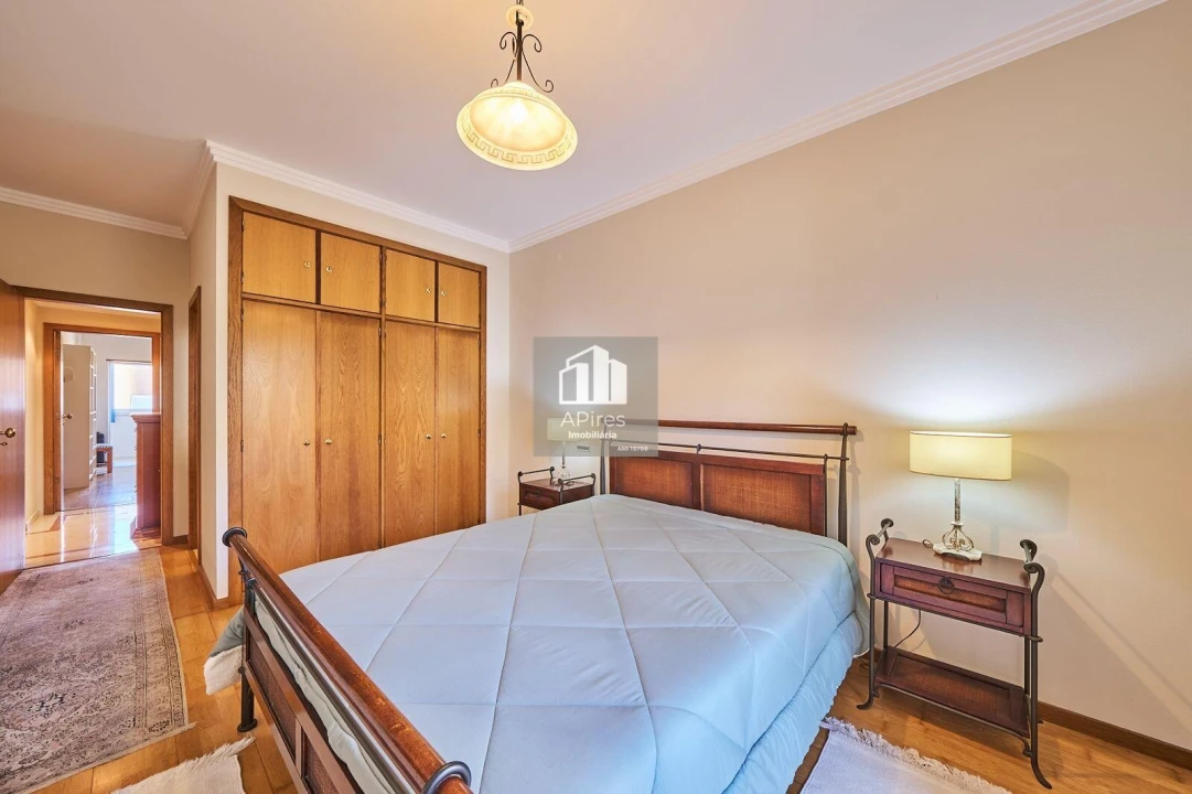 Apartamento T2 para Venda em Costa da Caparica Foto 6