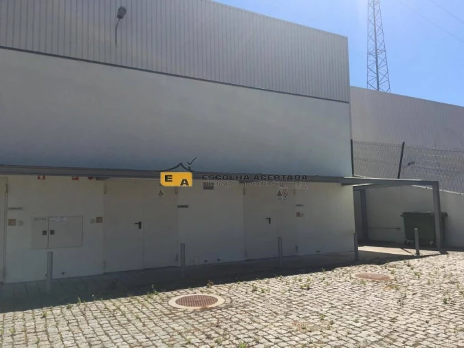 Armazém para Arrendamento em Moreira Foto 2
