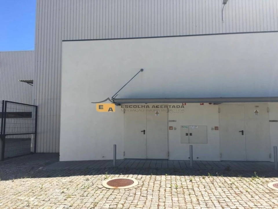 Armazém para Arrendamento em Moreira Foto 12