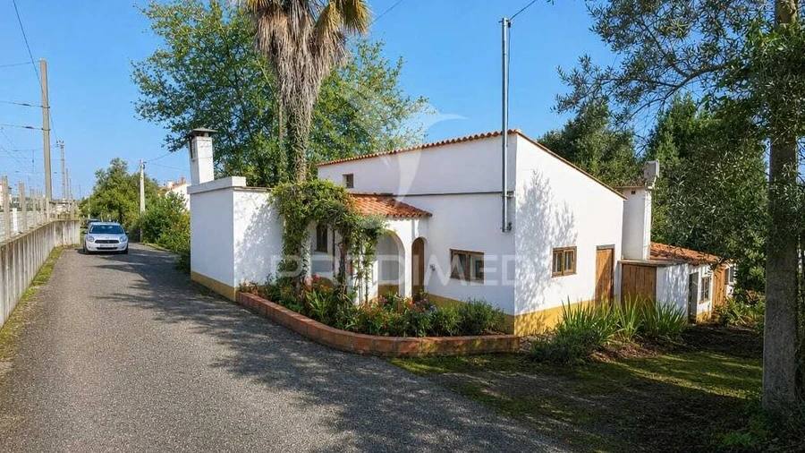 Moradia T1 para Venda em Olaia e Paço