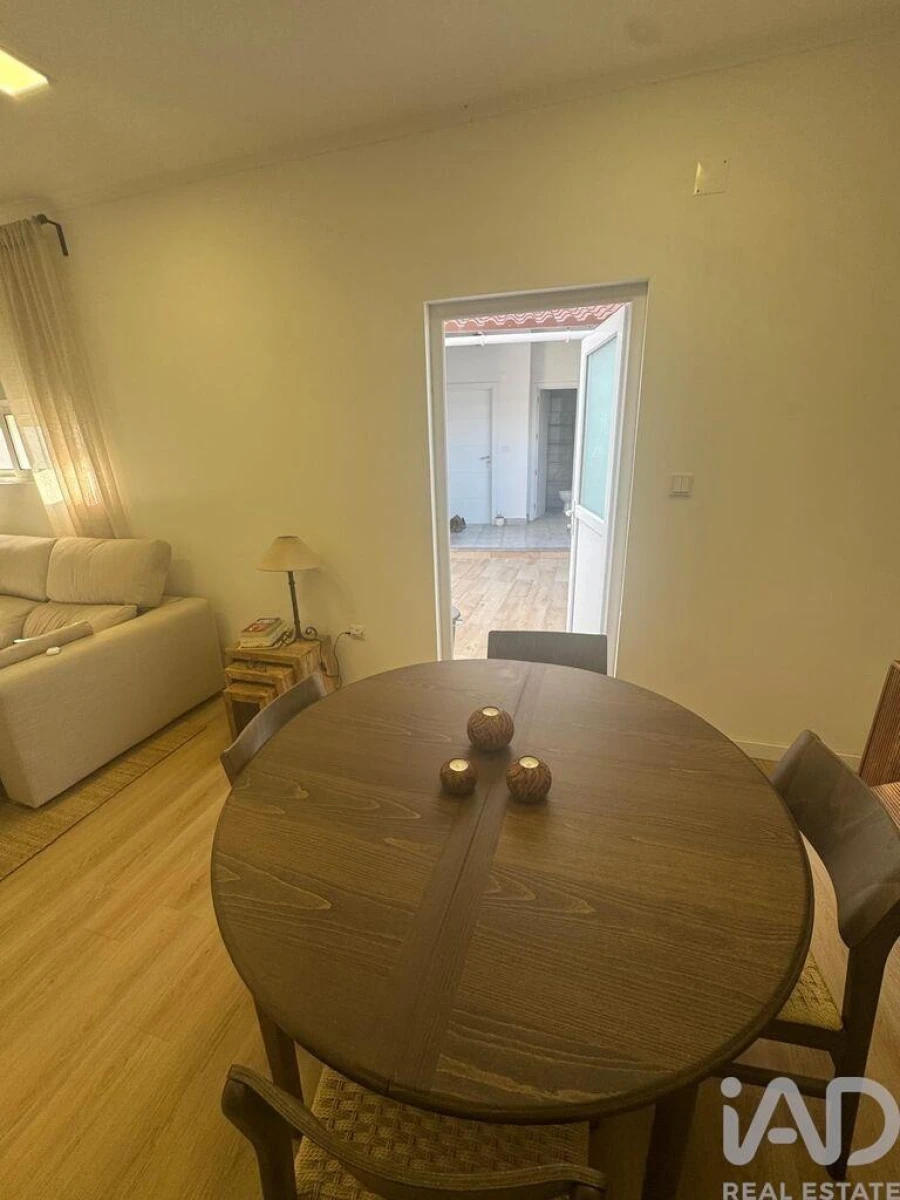 Moradia T2 para Arrendamento em Santa Iria de Azoia, São João da Talha e Bobadela Foto 3
