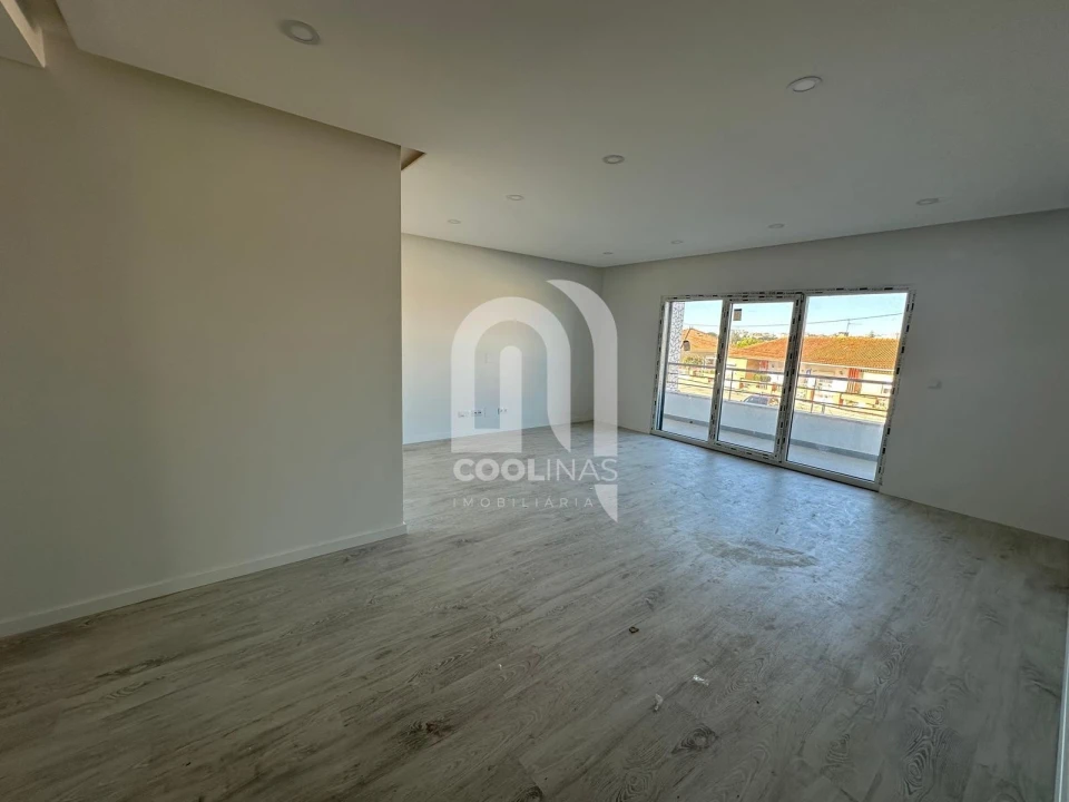 Apartamento T3 para Venda em Seixal, Arrentela e Aldeia de Paio Pires Foto 5