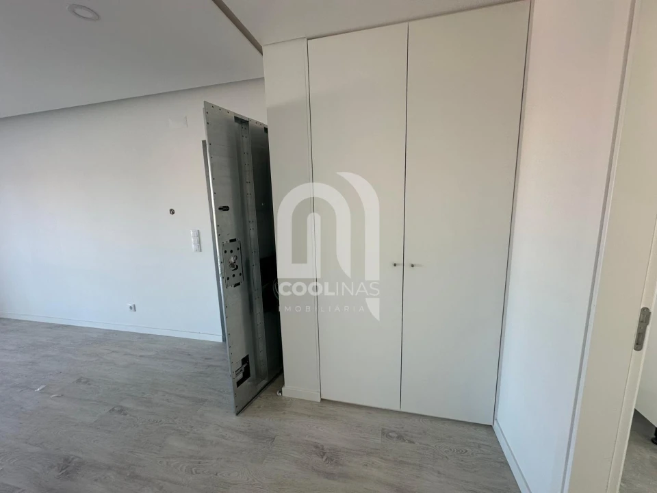 Apartamento T3 para Venda em Seixal, Arrentela e Aldeia de Paio Pires Foto 17