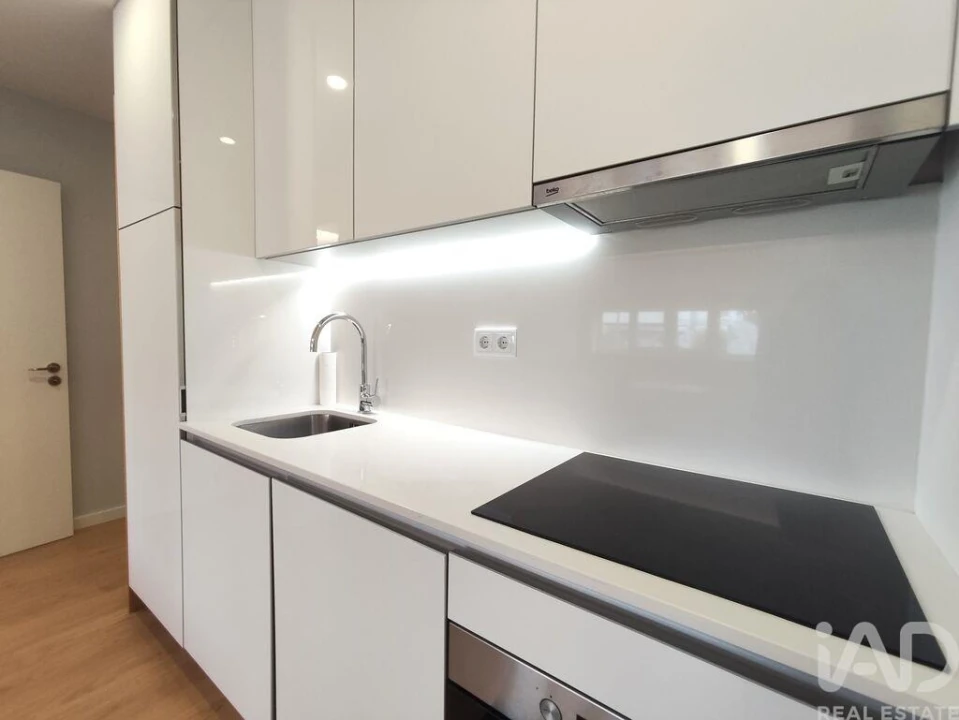 Apartamento T1 para Venda em Cedofeita, Santo Ildefonso, Sé, Miragaia, São Nicolau e Vitória Foto 3