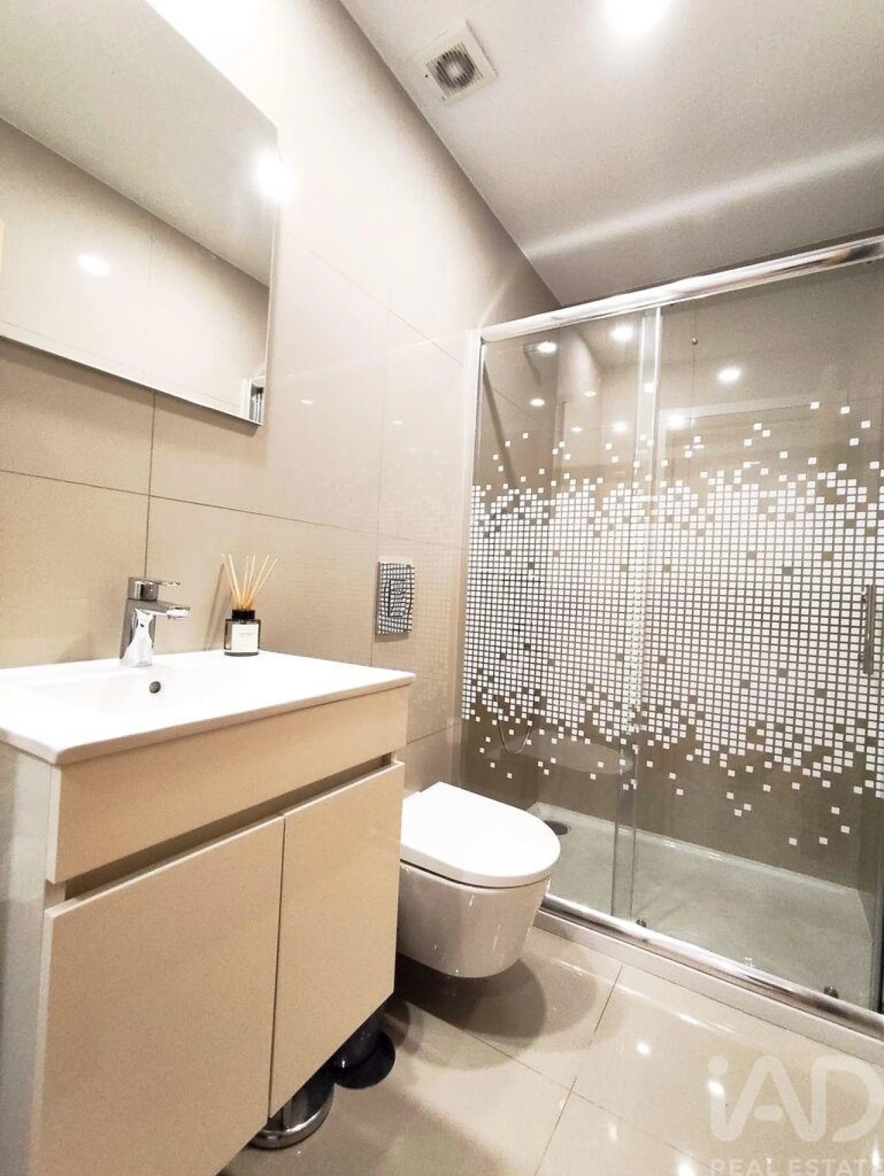 Apartamento T1 para Venda em Cedofeita, Santo Ildefonso, Sé, Miragaia, São Nicolau e Vitória Foto 22