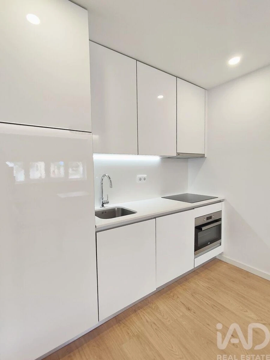 Apartamento T1 para Venda em Cedofeita, Santo Ildefonso, Sé, Miragaia, São Nicolau e Vitória Foto 9