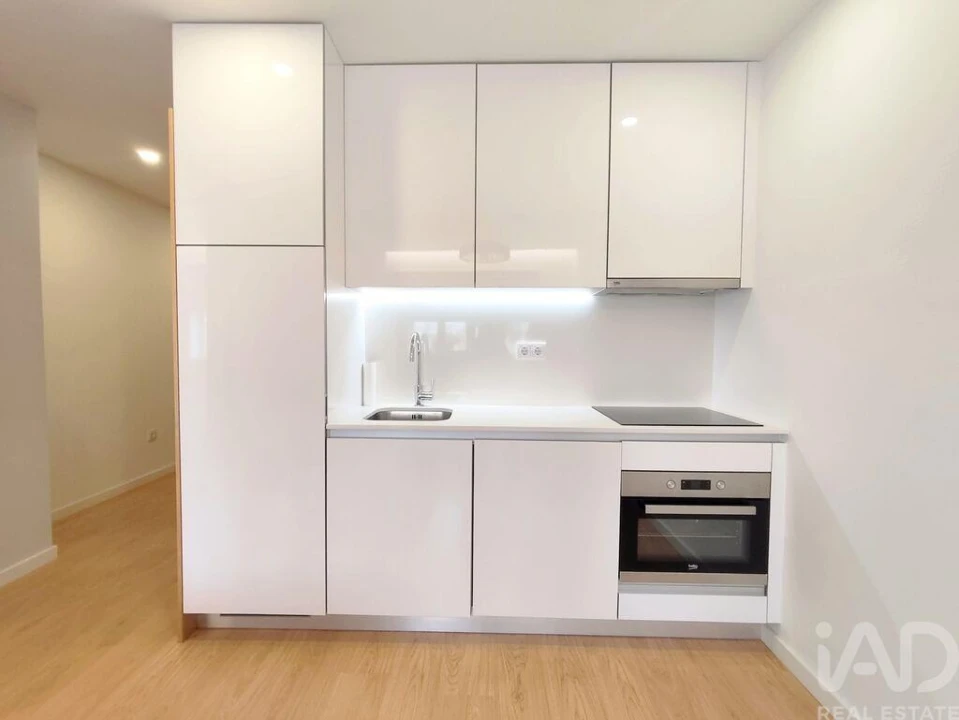 Apartamento T1 para Venda em Cedofeita, Santo Ildefonso, Sé, Miragaia, São Nicolau e Vitória Foto 13