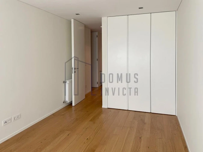 Apartamento T2 para Arrendamento em Bonfim Foto 6