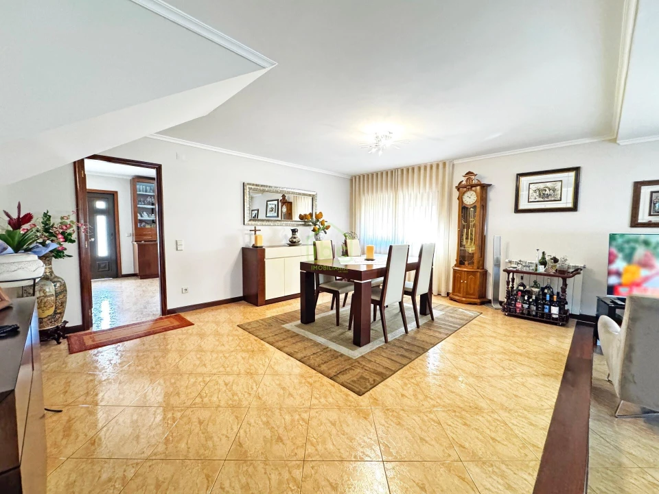Moradia T3 para Venda em Fornelo e Vairão Foto 3
