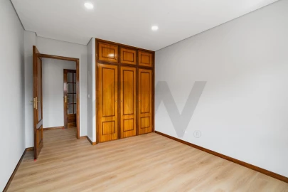 Apartamento T2 para Venda em Baguim do Monte (Rio Tinto)
