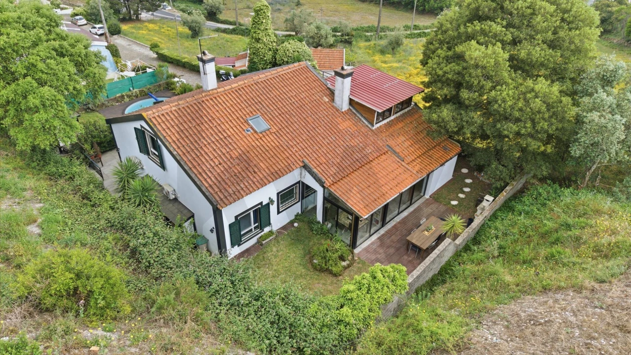Moradia T5 para Venda em Fanhões Foto 68