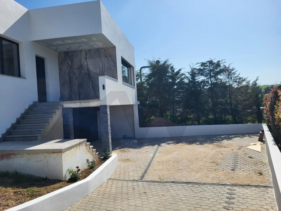 Moradia T3 para Venda em Azueira e Sobral da Abelheira Foto 7