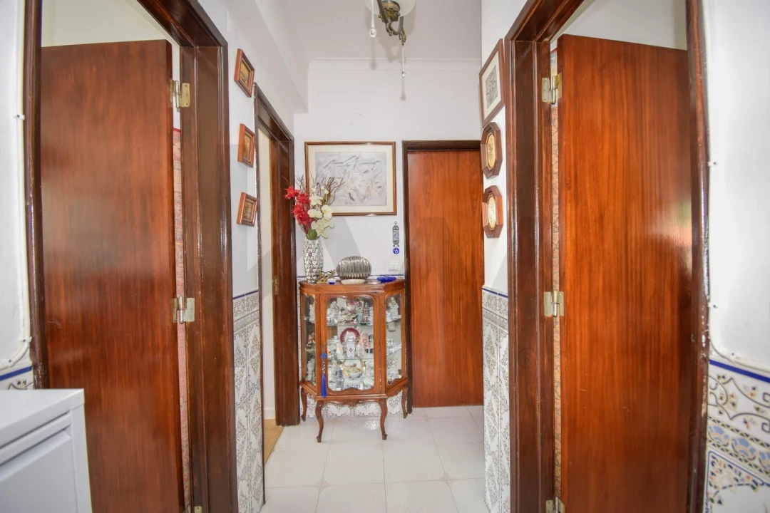 Apartamento T2 para Venda em São Domingos de Rana Foto 6