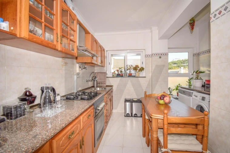 Apartamento T2 para Venda em São Domingos de Rana Foto 8