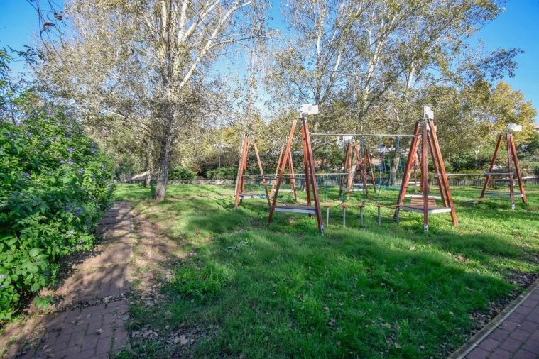 Apartamento T2 para Venda em São Domingos de Rana Foto 29