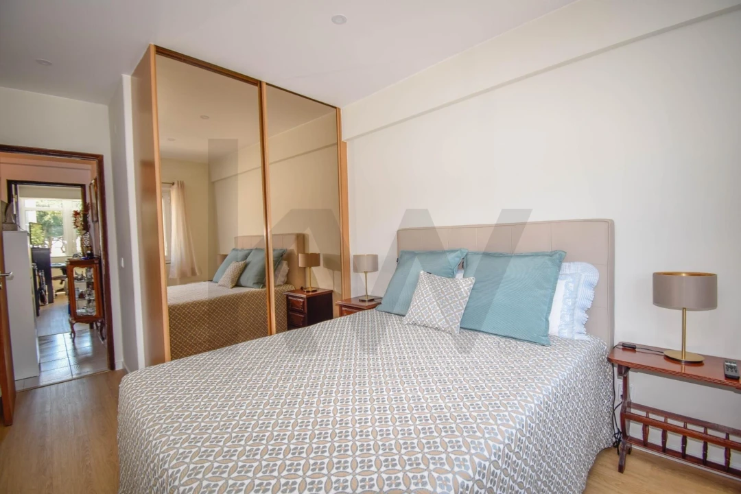 Apartamento T2 para Venda em São Domingos de Rana Foto 1