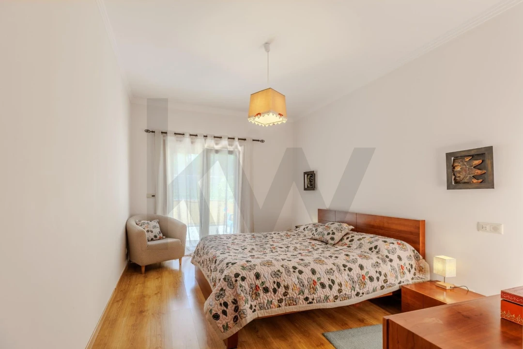 Apartamento T2 para Venda em Mina de Água Foto 9
