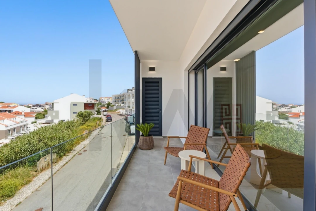 Apartamento T2 para Venda em Ericeira Foto 3